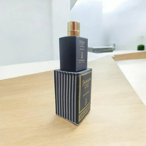 Premium Alcohol-Free Unisex Perfume | Citronella, Cardamom & Cedarwood | Black Glass Bottle