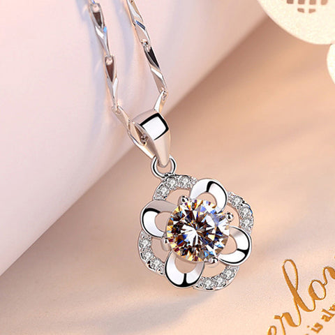 Luxury Floral Crystal Pendant Necklace for Women – Silver Zircon Flower Korean Jewelry