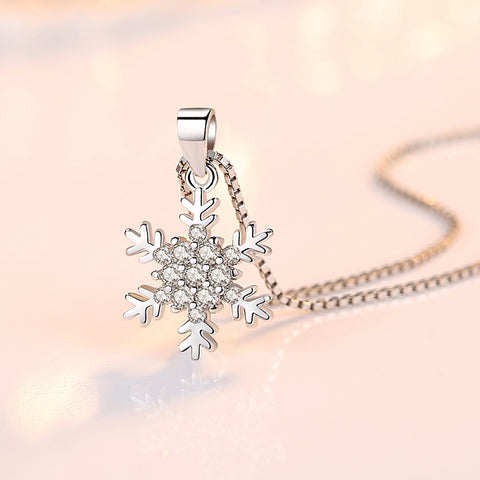 Luxury Snowflake Crystal Pendant Necklace for Women – Silver Zircon Korean Jewelry